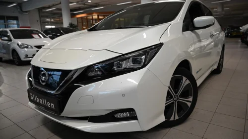 NISSAN Leaf 40kWh 40KWH N-Connecta m/360/ACC/Navi++