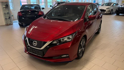 NISSAN Leaf 62kWh 62kWh e+ Tekna.  ACC/BT/ V PUMPE/SKINN/KAM/LAV KM++