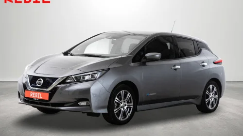 NISSAN Leaf 40kWh 270km(WLTP)/Tekna/ACC/Bose/ProPilot/Delskinn/DAB/Navi