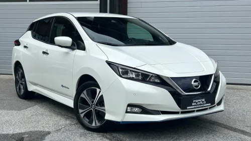 NISSAN Leaf 62kWh 62kWh TEKNA 385km / Skinn /