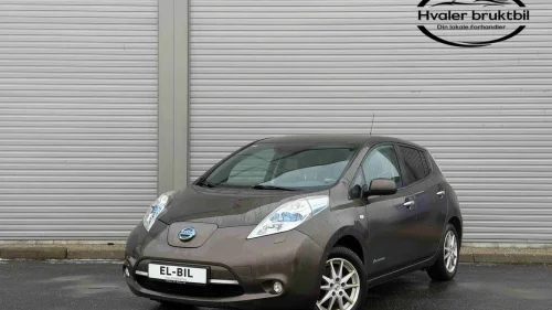 NISSAN LEAF 30kWh EL/ ISOFIX / RADIO/ DAB/ KAMERA