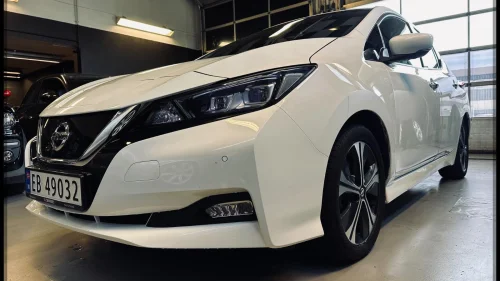 NISSAN Leaf 40kWh EL-BIL/AUTOMAT/R-KAM/NAVI/DAB/EU-OK 4/28!!!