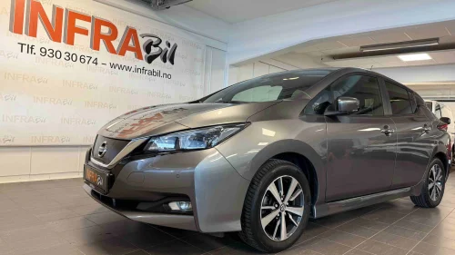 NISSAN Leaf 40kWh +360 KAMERA+NAVIG+VARME I RATT+MØRKE RUTER+NY EU