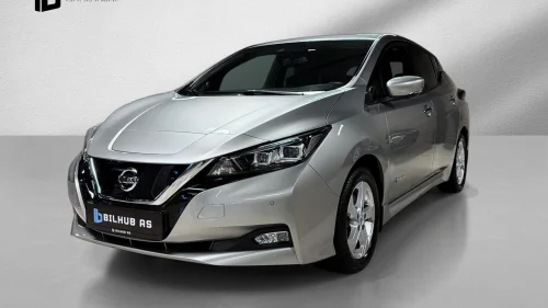 NISSAN Leaf 40kWh 40kWh Tekna 270km. ACC BOSE 360 V.Pumpe ++