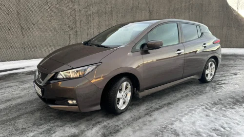 NISSAN Leaf 40kWh 40 kw. En eier og alle servicer fulgt. Meget lav km.