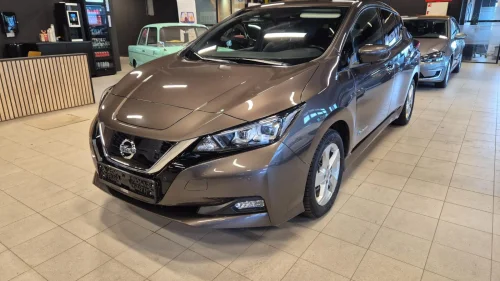 NISSAN Leaf 40kWh 40kWh/ Tekna / Navi/ CC/ DAB/ 360 kamera/ 8xNye dekk