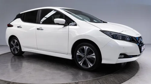 NISSAN LEAF 62kWh 62kWh 218HK 385KM ACC+360KAMERA+CARPLAY+NORSK+EN EIER+