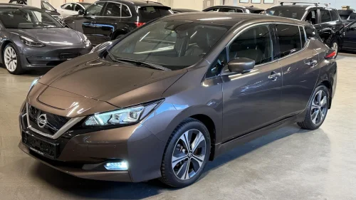 NISSAN Leaf 40kWh 40KWH - TEKNA - BOSE - SKINN - LEASING firma/privat