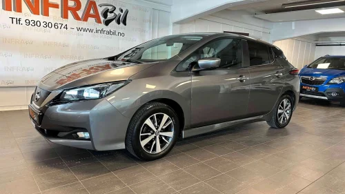 NISSAN Leaf 40kWh +360 KAMERA+NAVIG+VARME I RATT+MØRKE RUTER+NY EU