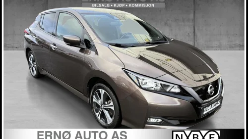 NISSAN LEAF 62kWh 62kWh N-CONNECTA // SE KM // R VARME // NAVI // 360 KAM