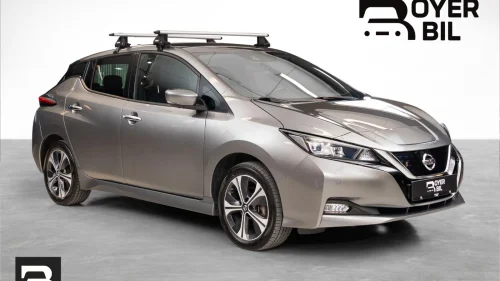 NISSAN Leaf 62kWh 62kWh 385km R.kam ACC 360 Carplay Navi Dab++