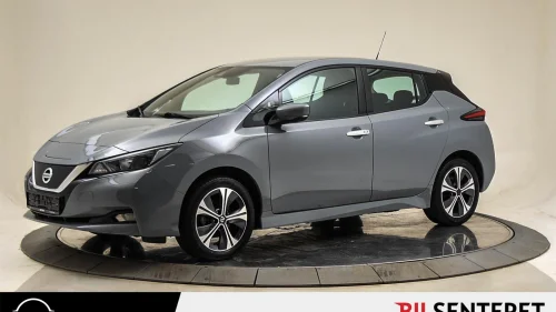 NISSAN LEAF 62kWh Acenta 62 KWT 360 Kanera, Navi + +