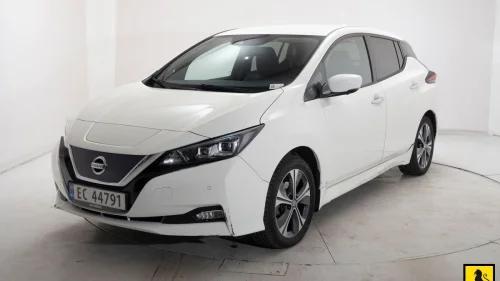 NISSAN Leaf 62kWh 62kWH ACC 360 KAMERA VARMER