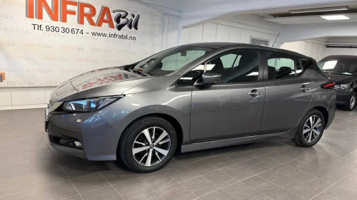 NISSAN LEAF 40kWh ACC+360 KAMERA+NAVIG+VARME I RATT+++