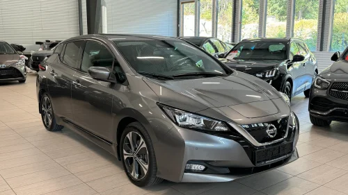 NISSAN LEAF 40kWh 40kWh 150HK DELSKINN/KAMERA,KEYLESS,LED,NAVI,NORSK