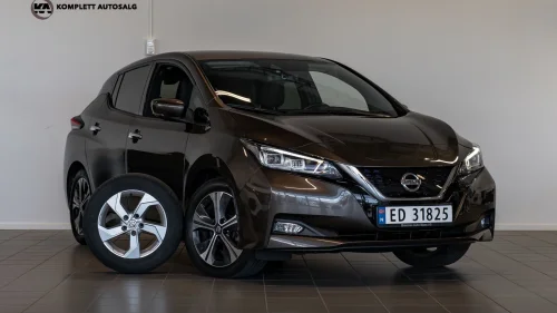 NISSAN LEAF 40kWh Tekna/ 360/ skinn/ DAB