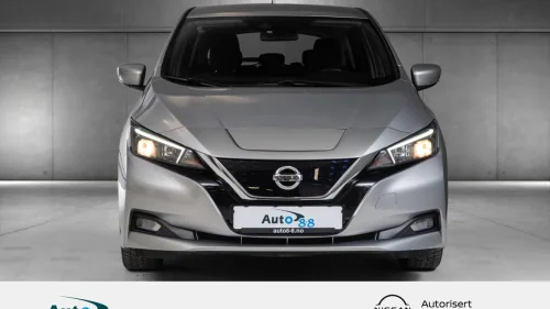 NISSAN LEAF 40kWh / LAV KM / VARMEPUMPE / DAB / NAVI / ++!