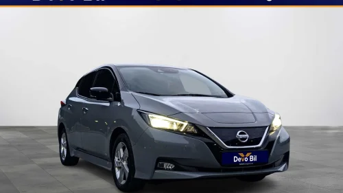 NISSAN LEAF 40kWh 40kWh/ 270 km/ N-Connecta/ EU 11-27/ Rattvarme/ 360kam