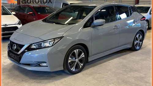 NISSAN Leaf 40kWh Tekna/40KW/360/ACC/Helskinn/Bose/Servicehist/NY EU/++