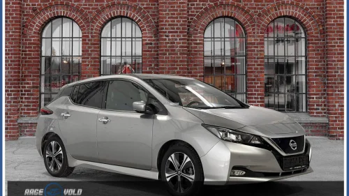 NISSAN LEAF 40kWh 150 hk. N-Connecta LED Nybilgaranti