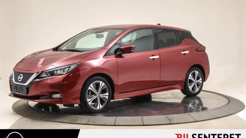 NISSAN LEAF 40kWh N-Connecta 40 KWT 360 kamera,Delskinn, Navi, Bose