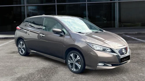 NISSAN LEAF 62kWh 62kWh/ TEKNA/ BOSE/ ACC/ Skinn/ 360 kam ++
