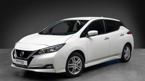 NISSAN Leaf 40kWh Tekna 40kWt/360/BOSE/Navi/Rattvarme