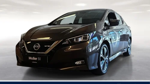 NISSAN LEAF 40kWh 39kWh N-Connecta / R.kamera / DAB / NAVI
