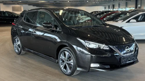 NISSAN Leaf 40kWh 40KWH - Tekna - BOSE - APP - 360*kamera