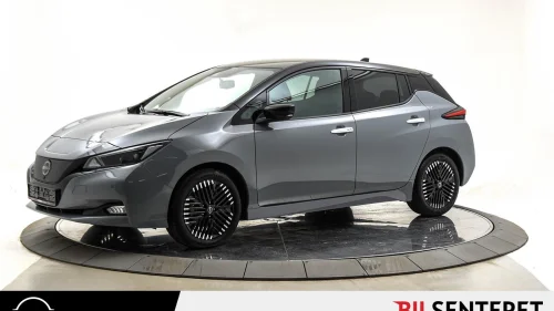 NISSAN LEAF 40kWh N-Connecta 40KWH 360KAM, NAVI, Delskinn, Lav KM