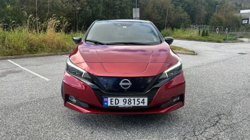 NISSAN LEAF 40kWh 40kWh N-Connecta/ACC/360kamera