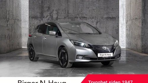 NISSAN LEAF 40kWh 39kWh N-Connecta MEGET & VELLHOLDT BIL | NORSK