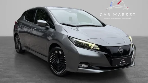 NISSAN LEAF 40kWh 40kWh N-Connecta ACC Navi Rattvarme 360-Kam LAV KM !