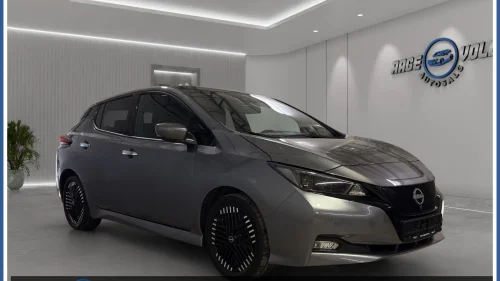 NISSAN LEAF 40kWh 40 kw, 150 hk. N-Connecta LED Nybilgaranti