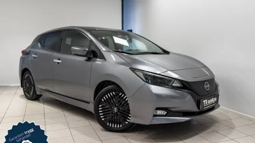 NISSAN LEAF 40kWh 39kWh Tekna Norsk/360.R.kam/Navi/Rattvarme/LED-lys/Bose