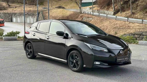 NISSAN LEAF 40kWh N-Connecta 40KW Keyless/LED/ACC/DAB/360Kam ++