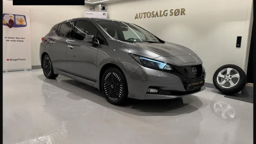 NISSAN LEAF 40kWh 40kWh N-Connecta/Facelift/360 Kamera/LED/Navi/Keyless++