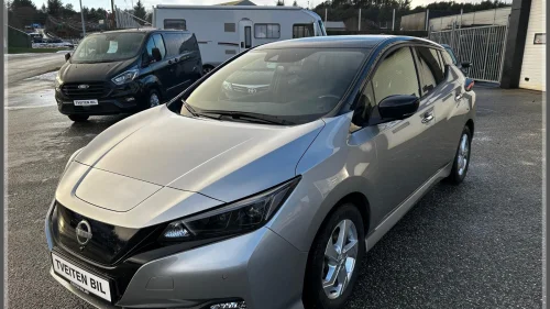 NISSAN LEAF 40kWh 40kw 150Hk N-CONNECTA 1Eier Se Km