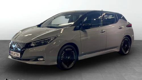 NISSAN LEAF 40kWh 39kWh N-Connecta /LAV KM/LEV.KLAR/ACC/NAVI/KEYLESS++