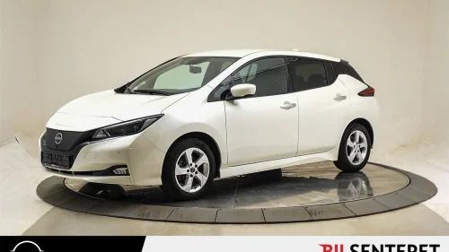 NISSAN LEAF 40kWh N-Connecta 40KWH Navi, Delskinn, 360 kamera, Facelift