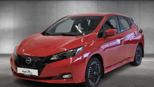 NISSAN LEAF 62kWh Tekna 62KW Skinn 360 kamera varme i seter og ratt