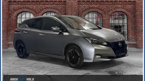 NISSAN LEAF 62kWh 62kWh 218hk. N-Connecta Delskinn 395 km! Garanti