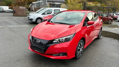 NISSAN LEAF 40kWh 39kWh Servicehefte, nybil garanti til 6/2028