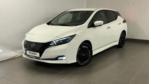 NISSAN LEAF 40kWh 39kWh N-Connecta LAV KM/1 eier/LED/360cam/APP-styring