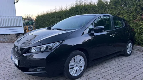 NISSAN LEAF 40kWh 39kWh Visia, LAV KM, 2 sett hjul, En eier