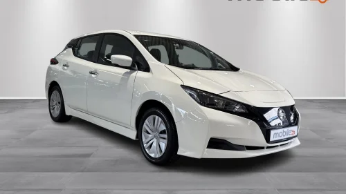 NISSAN LEAF 40kWh 39kWh Visia se km stand!