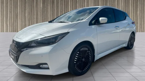 NISSAN LEAF 40kWh 39kWh,FACELIFT,N-CONNECTA,V-PUMPE,360KAM.DAB+,S+V-HJUL