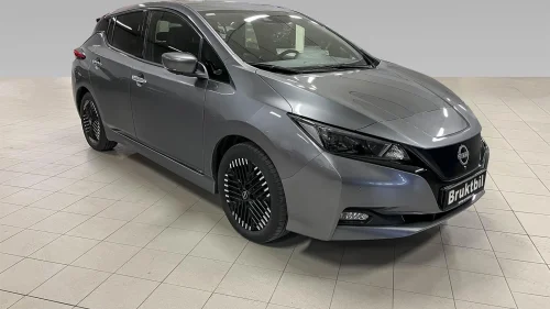 NISSAN LEAF 40kWh 40 kWh Tekna 360-kamera/Bose/ACC++