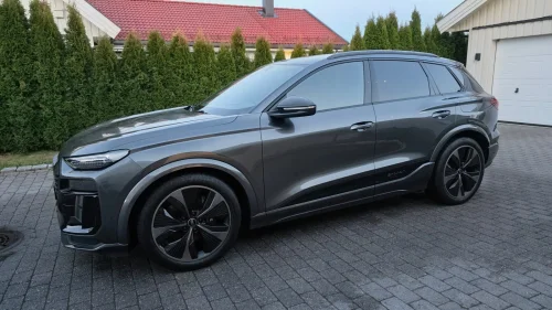 AUDI SQ6 SUV e-tron Quattro Tech Pro Black Edition