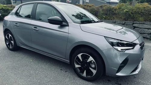 OPEL CORSA 50kWt/337 km rekke/EU27/Cruise/R.Kam/DAB+/BT/NAVI/S+V++